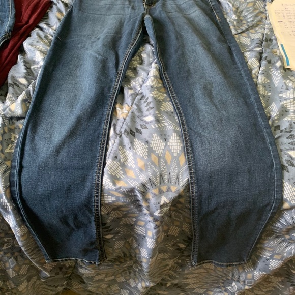 Jeans - Picture 2 of 4